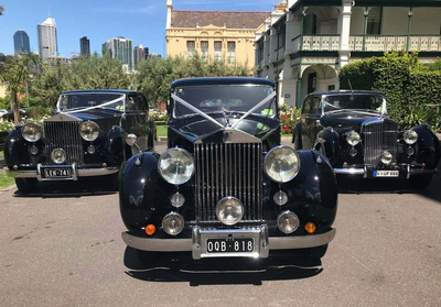 images/gallery/1947-Rolls-Royce-Wraith-49-and-50-at-St-Ignatius.jpg