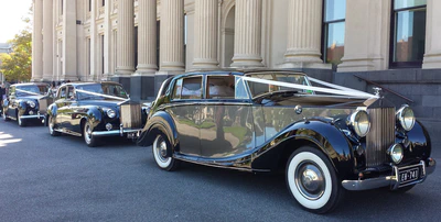 images/gallery/1949-Rolls-Royce-Wraith-and-the-2-matching-RR-Clouds.jpg