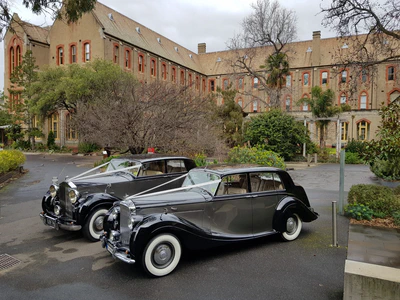 images/gallery/1950-Bentley-Mrk-6-Coachbuilt-and-1949-Rolls-Royce-Wraith-at-the-Abbotsford-Convent.jpg