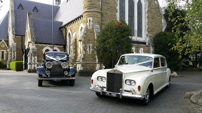 images/gallery/1932-Rolls-Royce-and-White-1960-Rolls-Royce-Phantom-V-at-Toorak-Uniting-Church.jpg