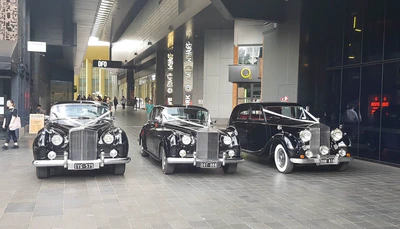 images/gallery/1962-Bentley-Cloud-1960-Rolls-Royce-Cloud-and-the-1947-Rolls-Royce-Wraith-1.jpg
